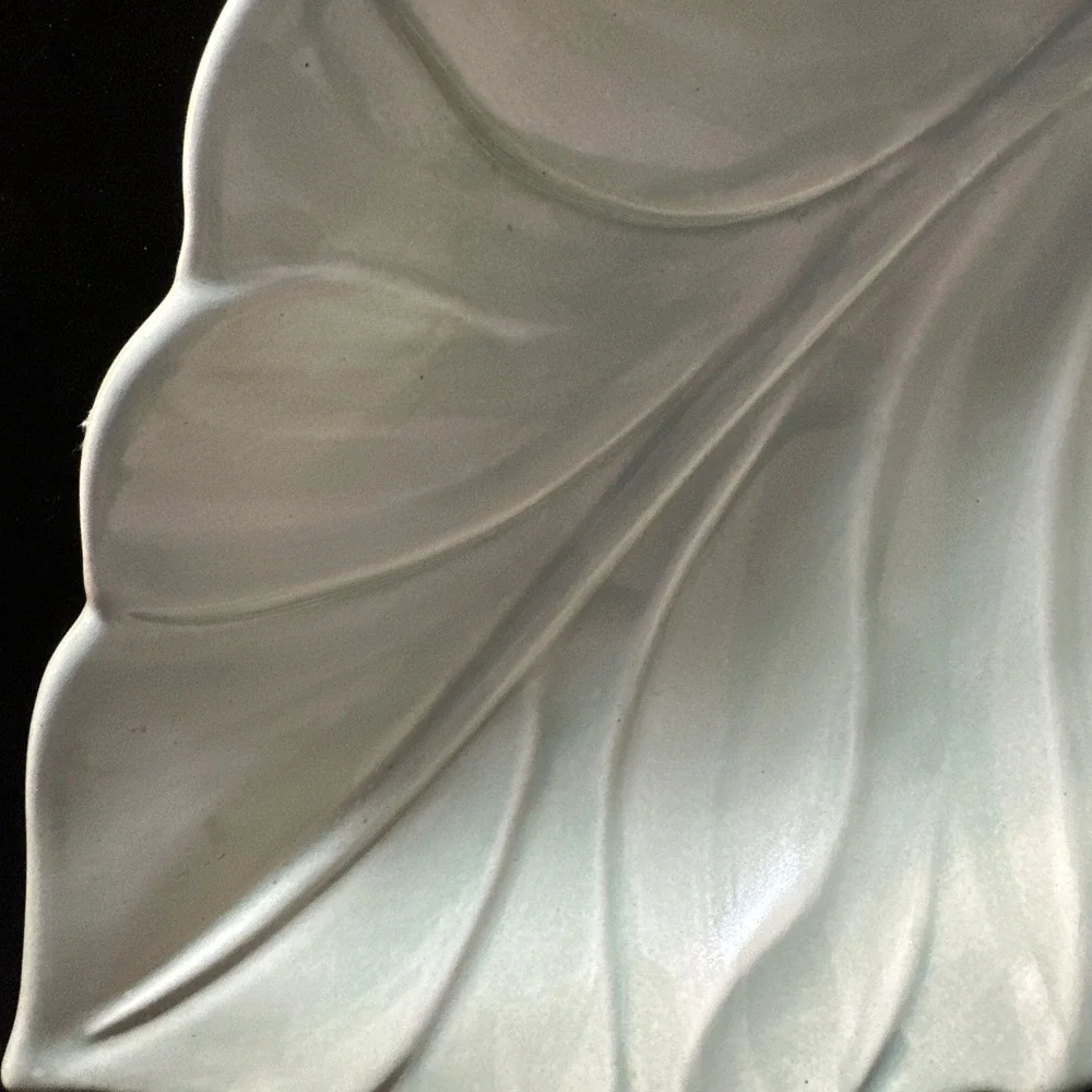 Royal Haeger Leaf Candy Dish Platter Plate Mid Century Modern style 13-1/4in